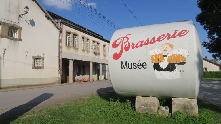 Ville sur Illon : l’Ecomusée de la Brasserie retient l’attention de Stéphane Bern
