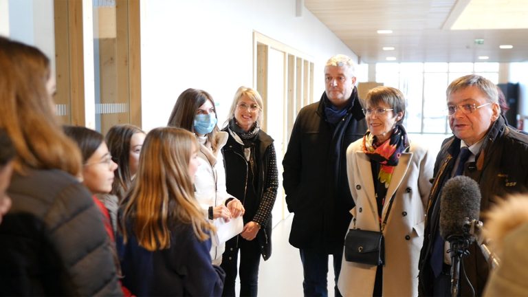 Vagney : le Département livre un nouveau collège bois