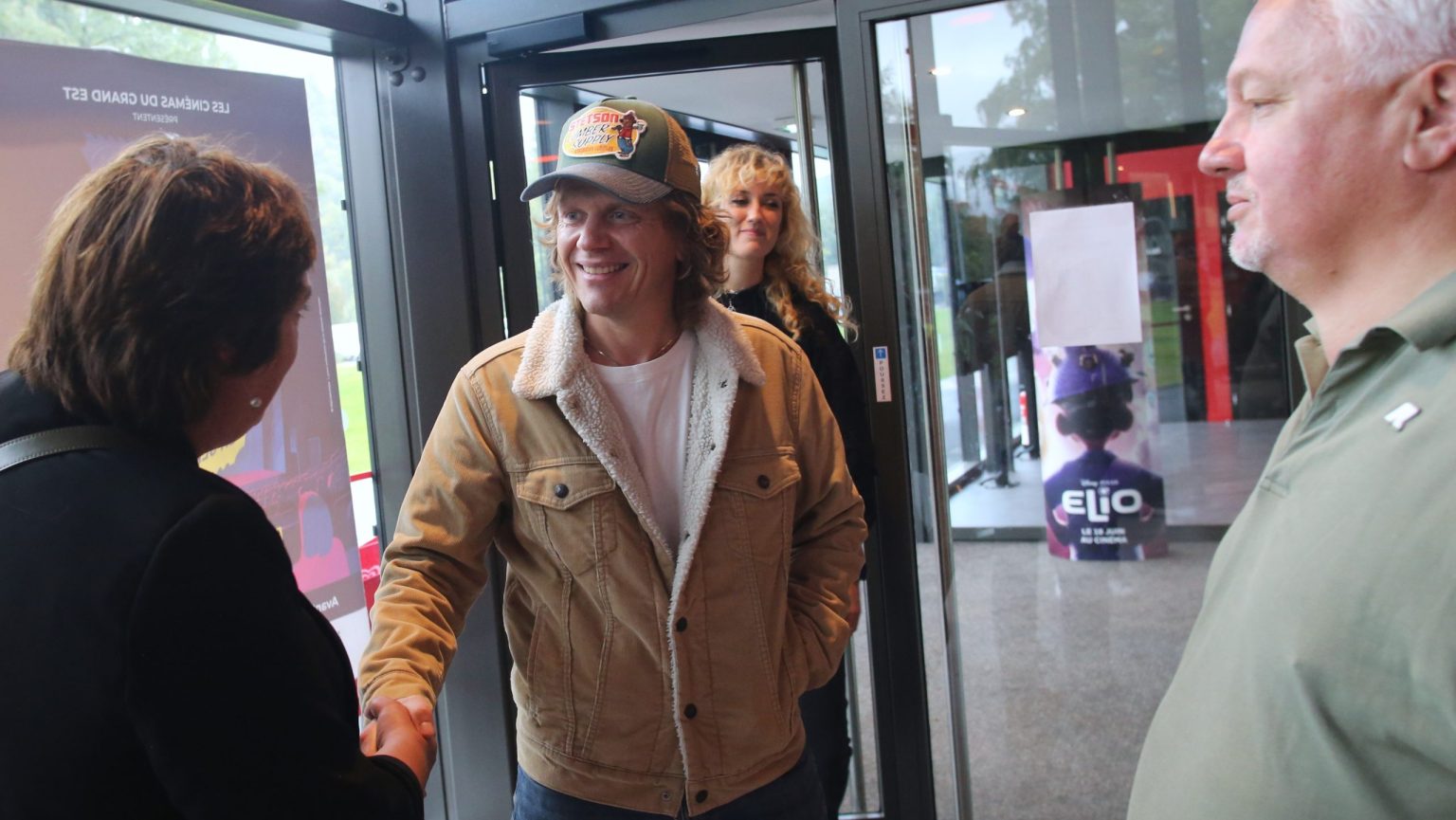Opération Ciné Cool : le réalisateur Alex Lutz à Nova Saint-Dié-des-Vosges / Photo Vosges Matin Victor Salvador